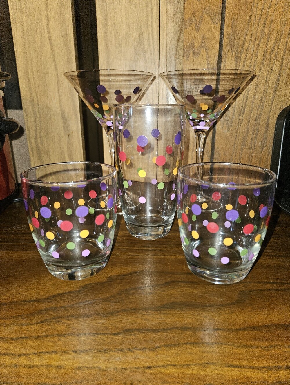 The Pampered Chef Dots (2) Martini Glasses, (1) Beverage Glass & (2) Tumblers